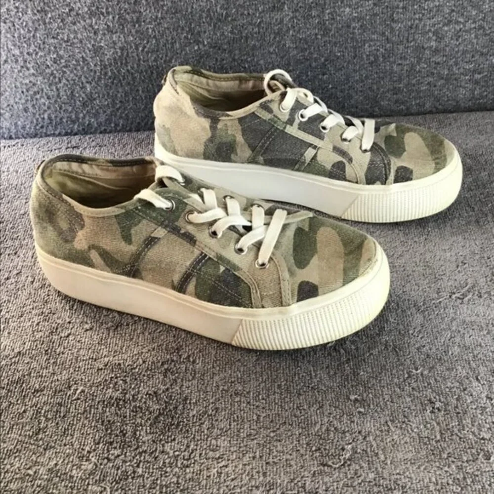 Steve Madden steve madden